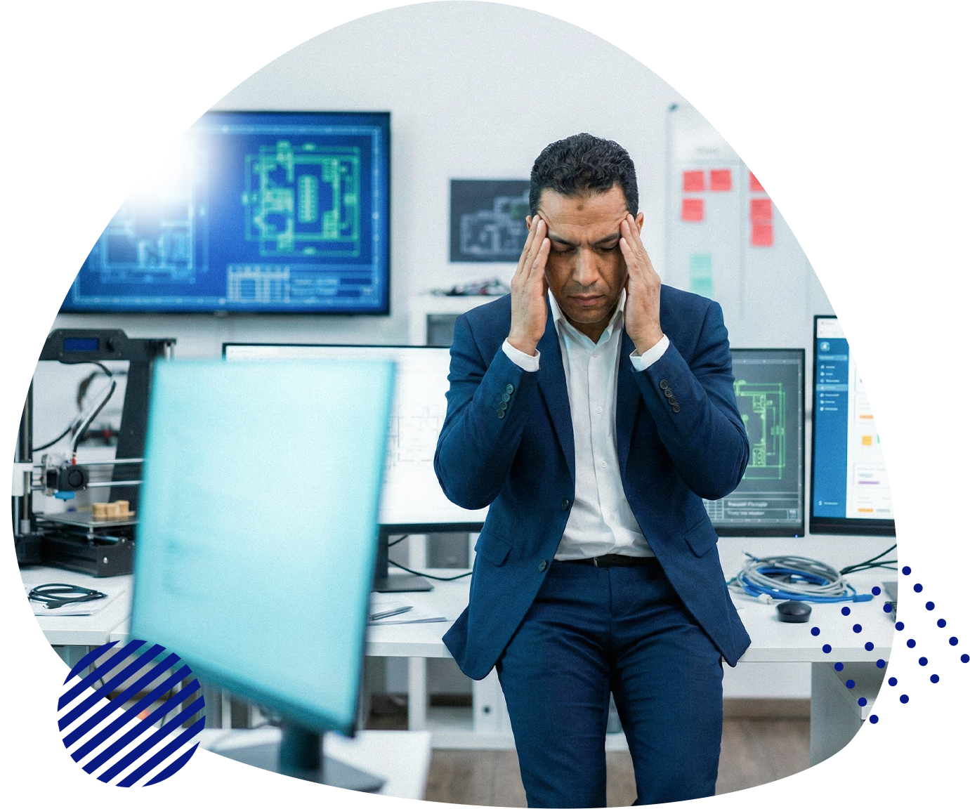 رجل اعمال متوتر بسبب ضغوط العمل